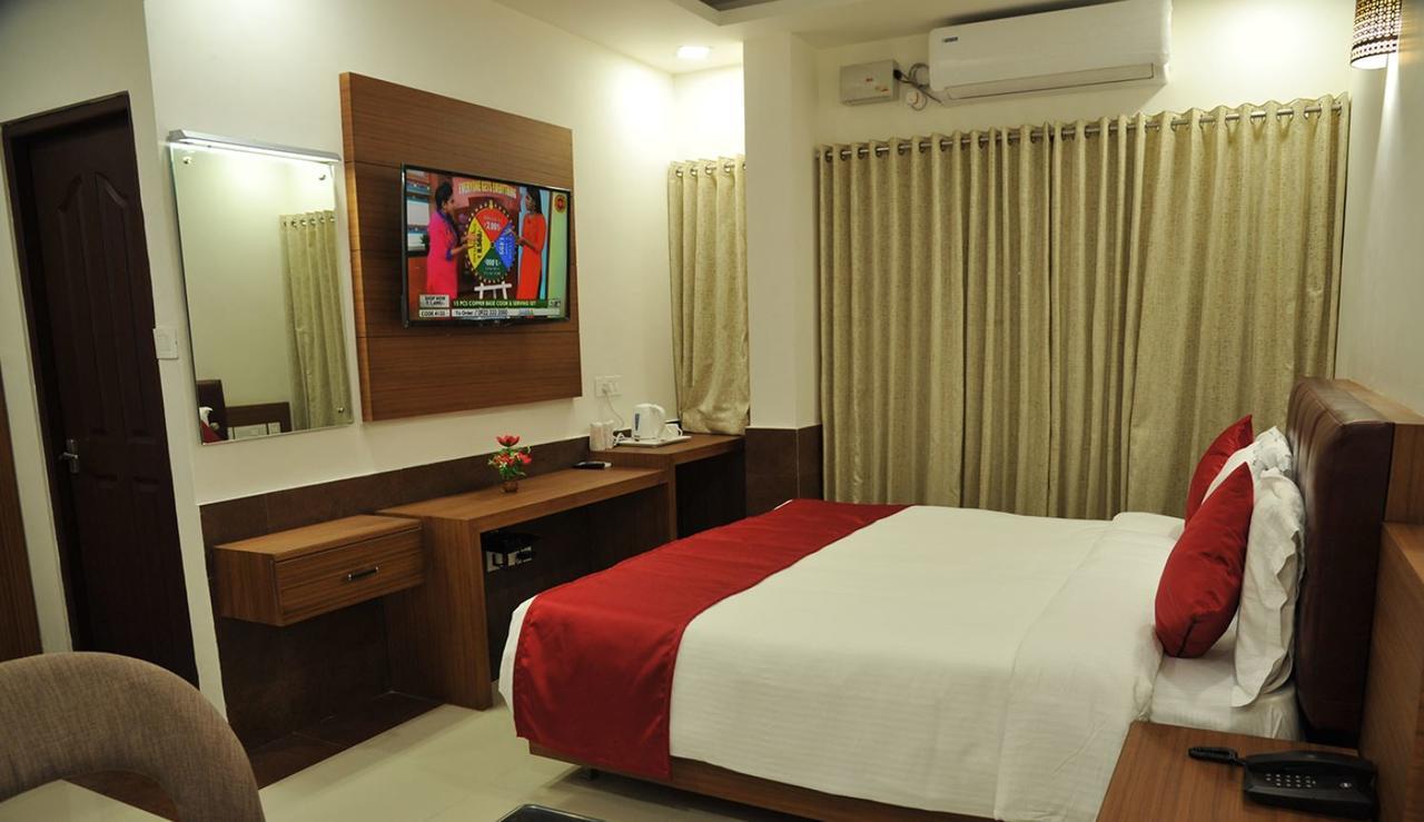 Hotel Soorya Castle Wayanad Eksteriør billede